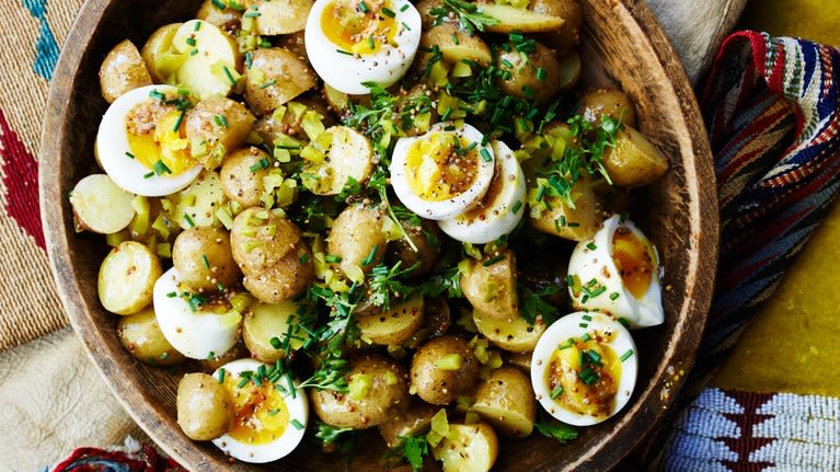 SWappliances's tweet photo. This smashed potato salad with 7 minute eggs will change your guests' perception of this standard BBQ side. https://t.co/4voYrWsk3t https://t.co/c9wJUkkWlW