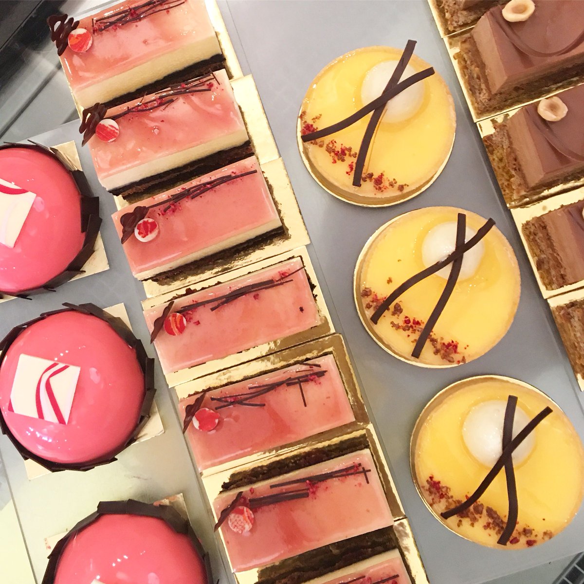 ganachechocolat's tweet photo. We'll be taking walk-ins all day tomorrow for #fathersday so treat Dad to something delicious out of our #patisserie cabinet or #hotchocolate range https://t.co/auwv2CrIXs