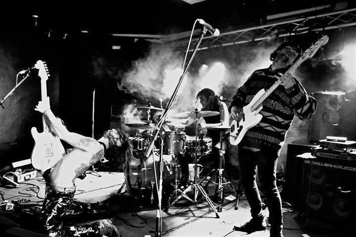 LiveNLocalFest's tweet image. TONIGHT! ST KILDA ROCK CRAWL! Three massive line-ups at The Vineyard, Lost On Barkly &amp;amp; @DogsBarWineBar. Feat. @thedeadamigos, @BATZBABEZ, Fuck The Fitzroy Doom Scene, The Tarantinos + more. ROCK ON!
#free #rocknroll #stkilda #livemusic #livenlocal
facebook.com/events/2592228…