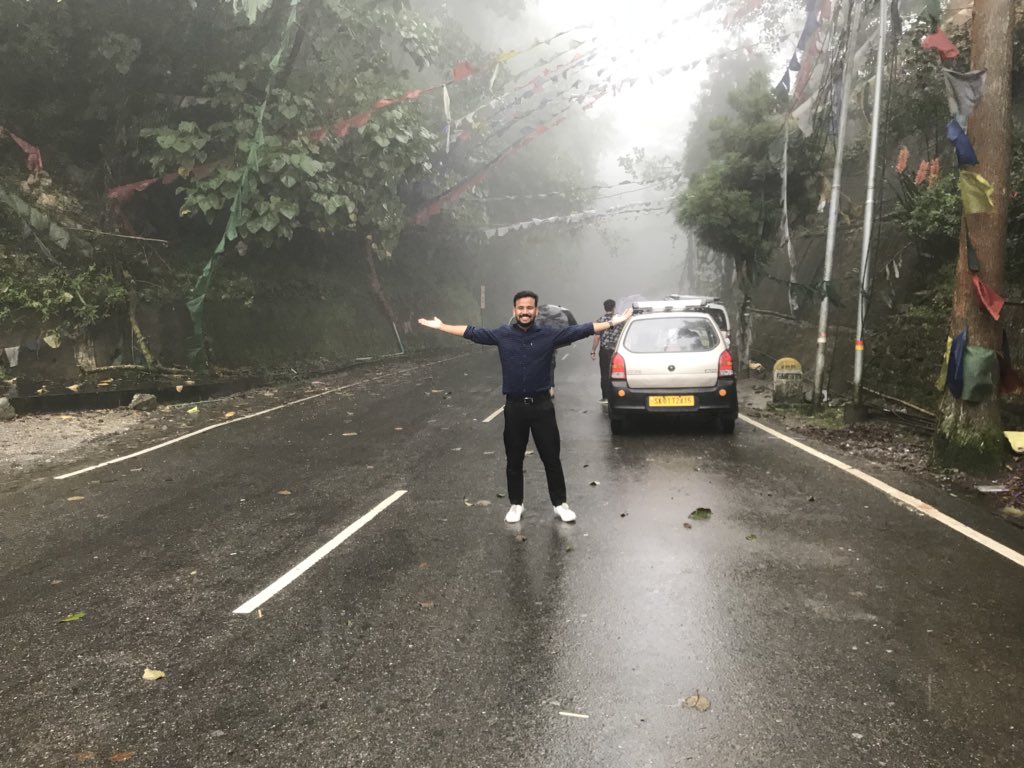 Exploring the Lanes of #Gangtok ❣️#SikkimTrip