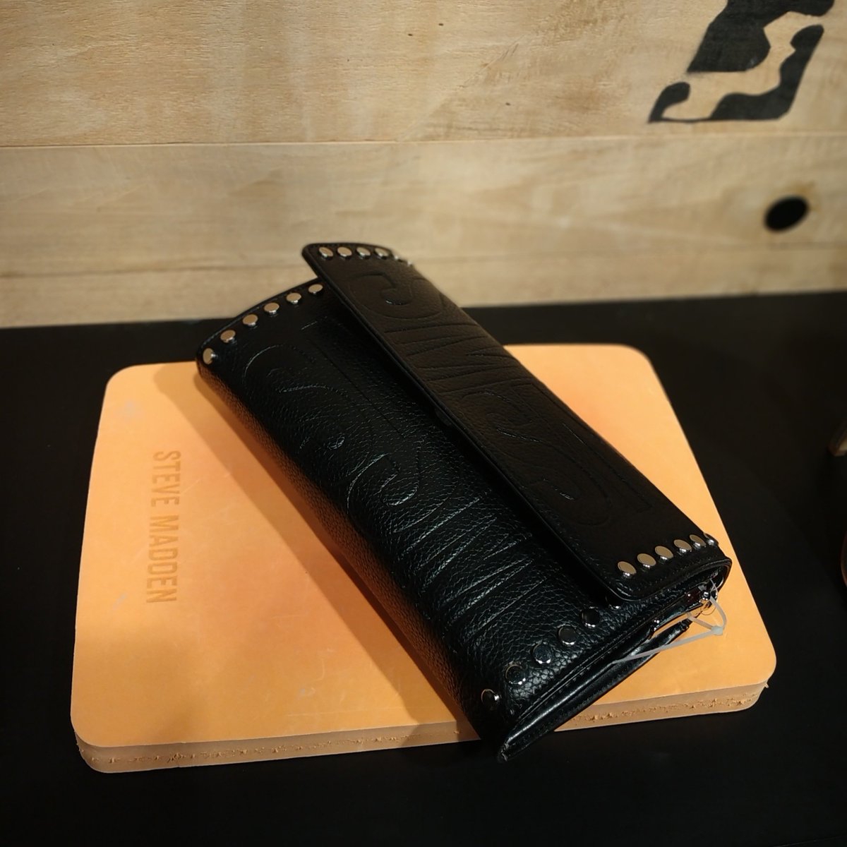 steve madden sling bag price