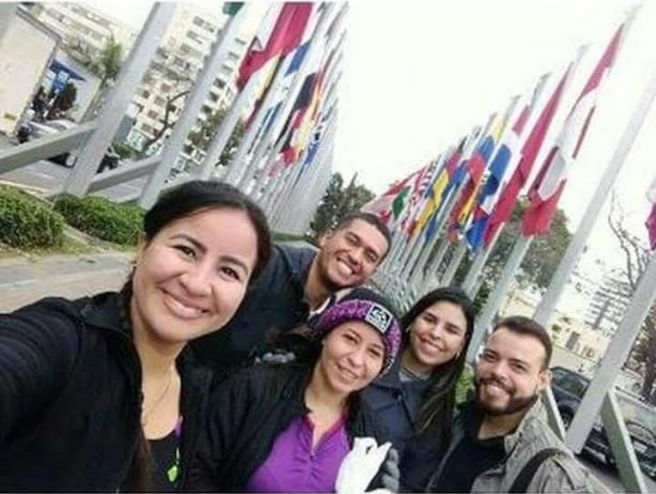 ahicherr's tweet photo. VEN LO MALISIMO QUE LA PASABA "ADRI ARIAS" EN LIMA PERÚ.. POBRECITO PASABA HAMBRE, TRABAJO, NO DORMIA BIEN, TRABAJABA 12HRS SIN DESCANSAR VEANLE LAS TREMENDAS OJERAS, PERO SERAN OJERAS ANALES ROLO E VIVO CHAVISTA DE MIERDA.. LES AGRADEZCO POR FAVOR 
COMPARTIR LO MAS QUE PUEDAN https://t.co/PmM6cYUsu0