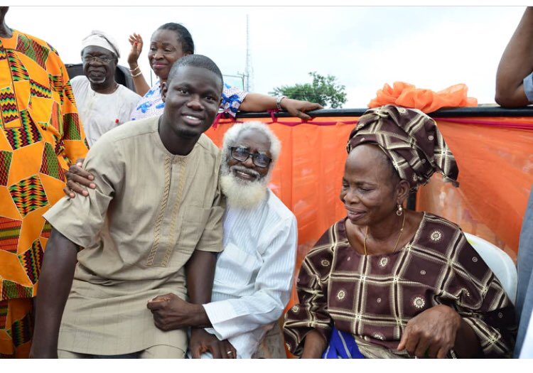 OlayemiHon's tweet photo. Thank you Ikirun❤️ #RestorationNotContinuity
#OmisoreForGov #Nigeria https://t.co/MrIC7WVYHx