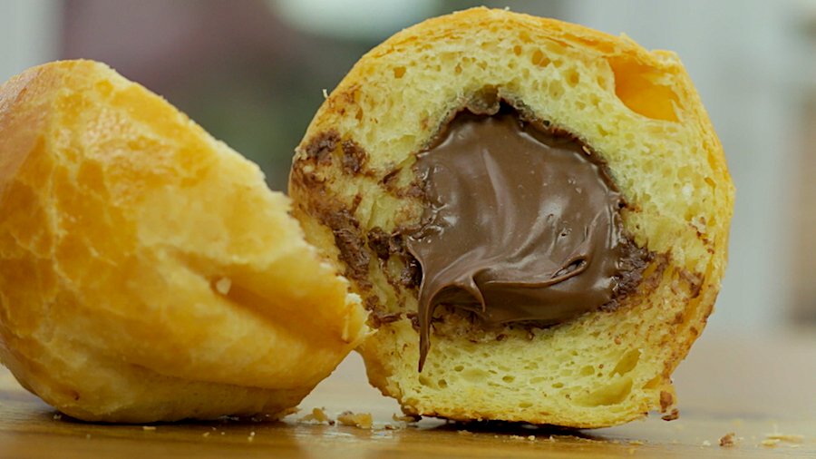 ChefDevelopment's tweet image. Nutella Stuffed Brioche Buns! 
Enough Said!
youtu.be/AszDoG080_g 

#ThursdayThoughts #foodporn #food #pastry #baking #gbbo