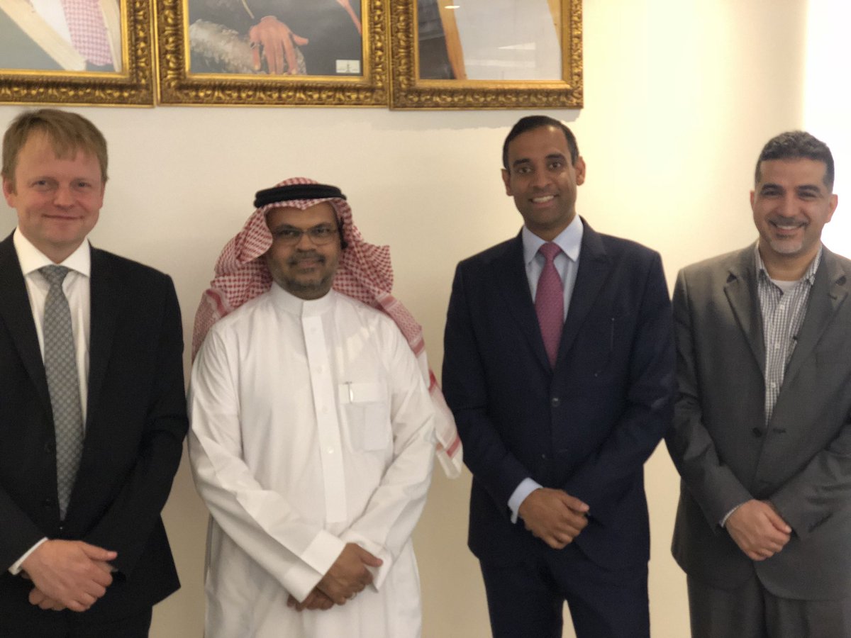 Honoured to meet with Saudi Arabia’s Deputy Minister of Education Dr. Nayyaf R. Aljabri. We discussed Early years education, assessment and Coding curriculum. Looking forward to working together. @tradegovuk_Edu @tradegovuk