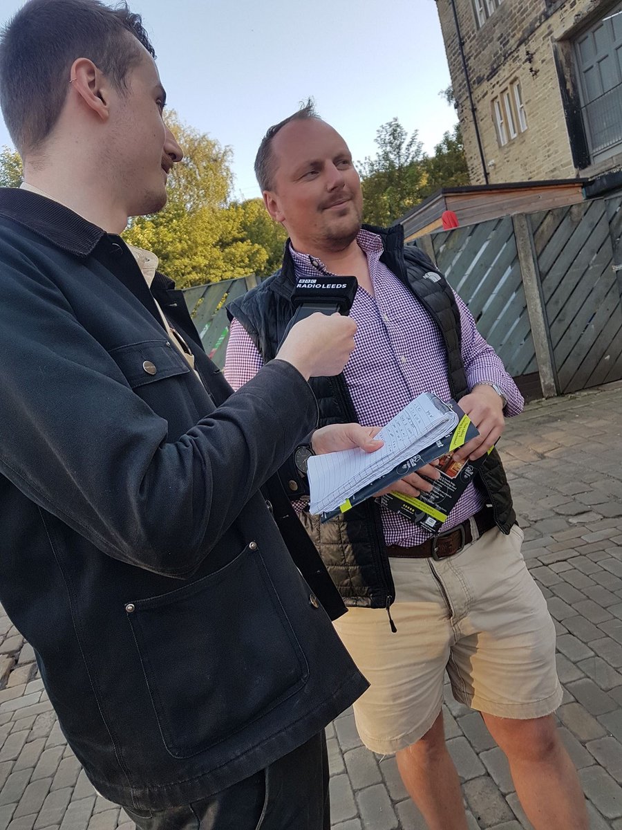 📻📻Listen to our chairman on BBC Leeds breakfast show this morning. 7.30am. #fameatlast #BBCradioleeds BBC #RadioLeeds 🍳🍳🥓🥓