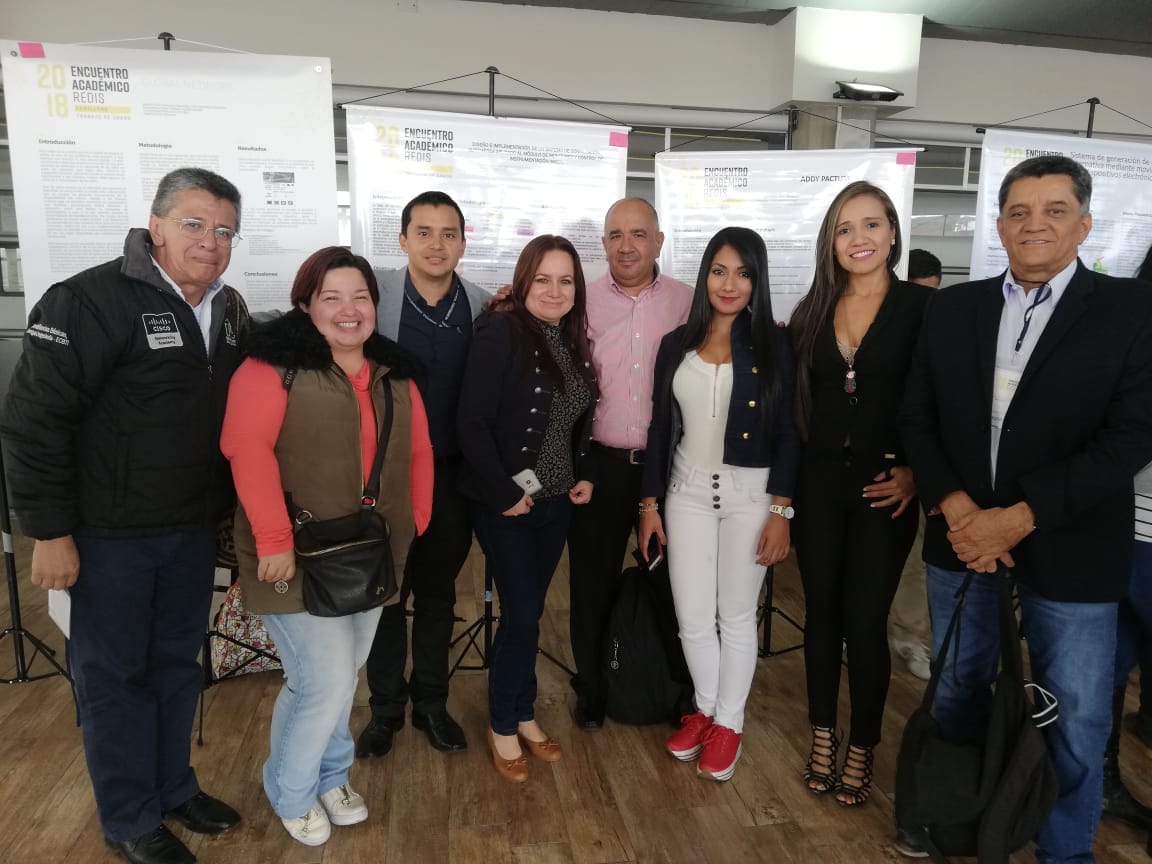 ShyrleyV's tweet photo. Semillero SICON de @UnadccavNeiva recibe 3° puesto en el Encuentro de REDIS por los resultados de su proyecto de investigación.  Estudiantes y docentes dan vida y color a la gestión del conocimiento. @JaimeLeal_ @UNADinvestiga @ClaudioCamiloG1 https://t.co/KaYwUQIHIv