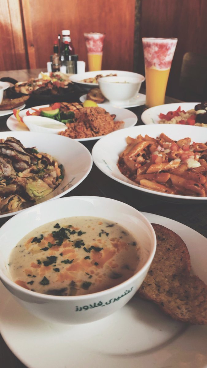 <a href="/Cherryflowers_1/">تشيري فلاورز</a> ماشاءالله الاكل لذيذ مره والمطعم فخم الديكور روعه