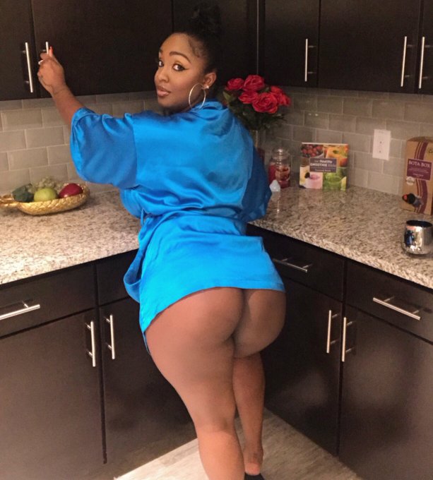 Making some dinner ...do you want some ? 💦👅😉 #dallas #texas #instagood #wcw #blessed #dinner https://t<a href="/tag/dallas"class="tags">#dallas</a><a href="/tag/instagood"class="tags"><span>#instagood</span></a><a href="/tag/texas"class="tags"><span>#texas</span></a><a href="/tag/wcw"class="tags"><span>#wcw</span></a><a href="/tag/blessed"class="tags"><span>#blessed</span></a><a href="/tag/dinner"class="tags"><span>#dinner</span></a>
