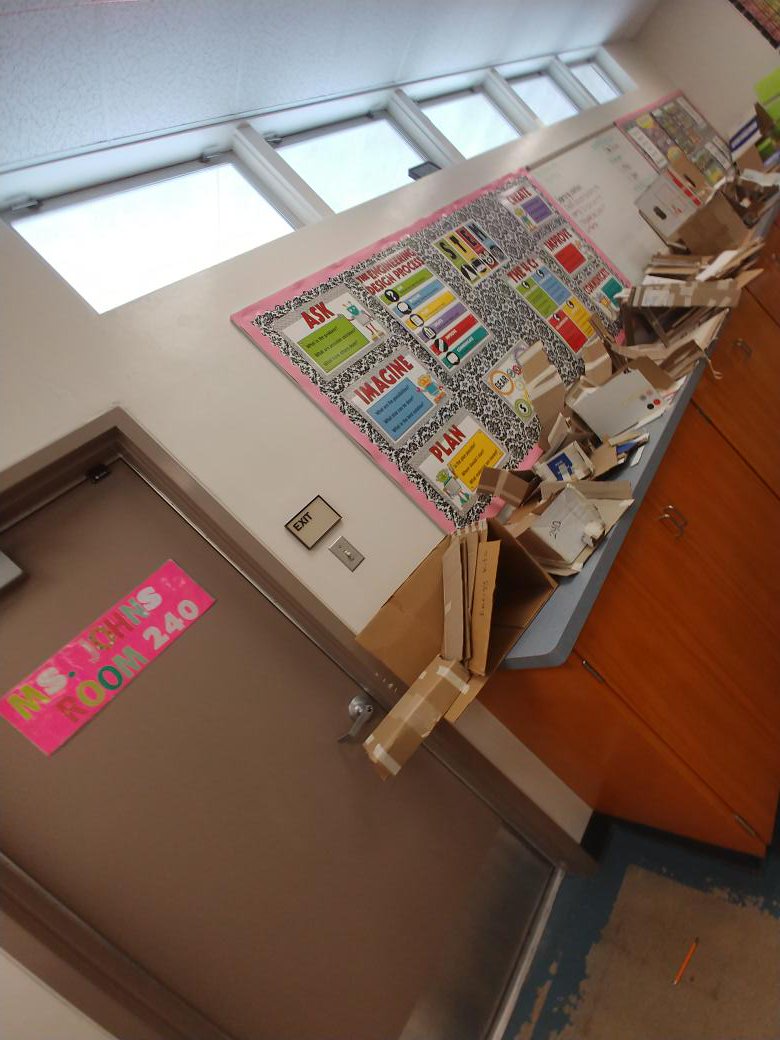 MsJohns_Science's tweet photo. KE = 1/2mv^2
All of the ramps being created in my classroom look like beautiful chaos. https://t.co/04lgOdIP72