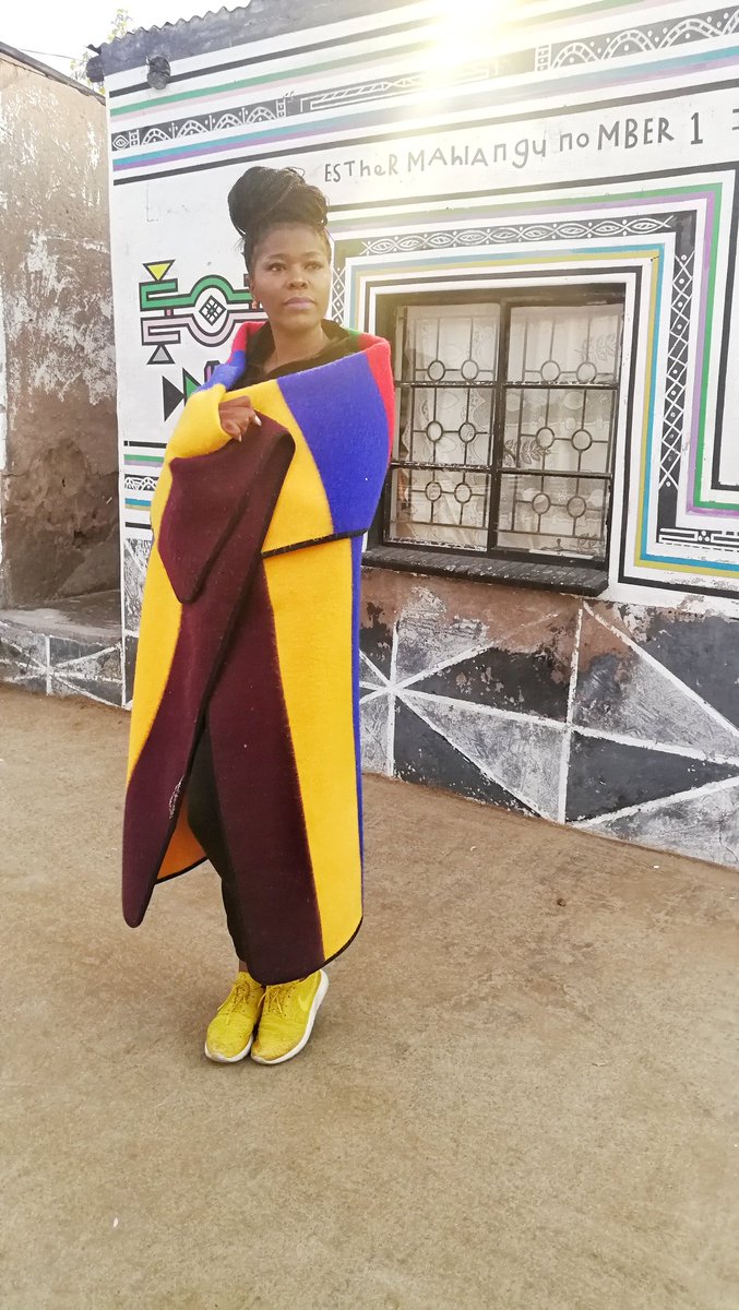 tmwa12's tweet photo. Kwa Ndebele ๐ฅ
#MyTravelGram
#ModimoSeesMyHeart ๐
#KwaMamaEasterMahlangu https://t.co/Gh24k9maj7
