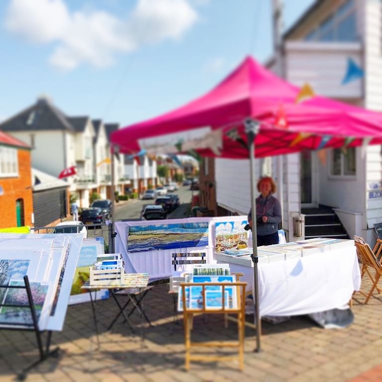 MaldonArtist's tweet photo. Lovely day on Monday in Burnham-on-Crouch for #QuayDay. Thanks to everyone who stopped by. https://t.co/Dk2TkRGfUq