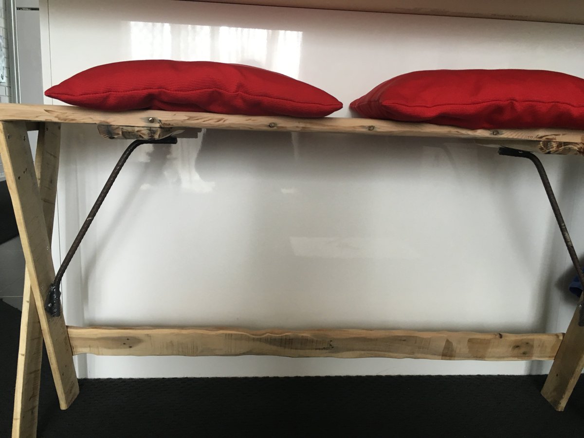 jilllynette's tweet image. The bench that Doug and I made. Recycled wood, curvy edges and soft warm colours. We had so much fun and I love the sanding machines. #handmade #redandcream #woodworking #curvyedges #benches #Recycle #recycled #crates #homemade #