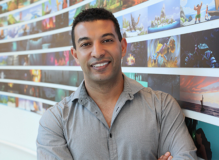 AusUnlimited's tweet photo. #Australian mechanical #engineer Yasser Hamed works for powerhouse @DisneyAnimation in LA. His US visa labels him an ‘Alien of Extraordinary Ability’.👏🎬 Find out why. @Uni_Newcastle @AnimalLogic #ausanimation #ausalumni https://t.co/WYH7VHo56M https://t.co/0snqOJgg8l