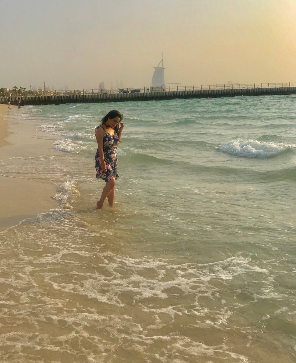 My love for the ocean is never ending 🐬🌊🌊🌊 #dubai  #kitebeachdubai  #jumeriahbeach  #burjalarab  #waterholic #oceanlove