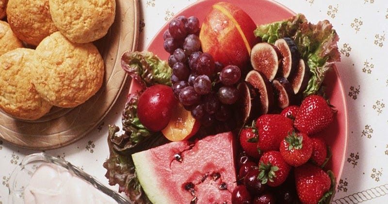 HeldSister's tweet photo. Diet moderate in carbs could be key to longer life 😁 https://t.co/3dbhSsAsPl / @dailynewsny #nutrition #healthyeating #healthyliving https://t.co/ofw6Ii0imT