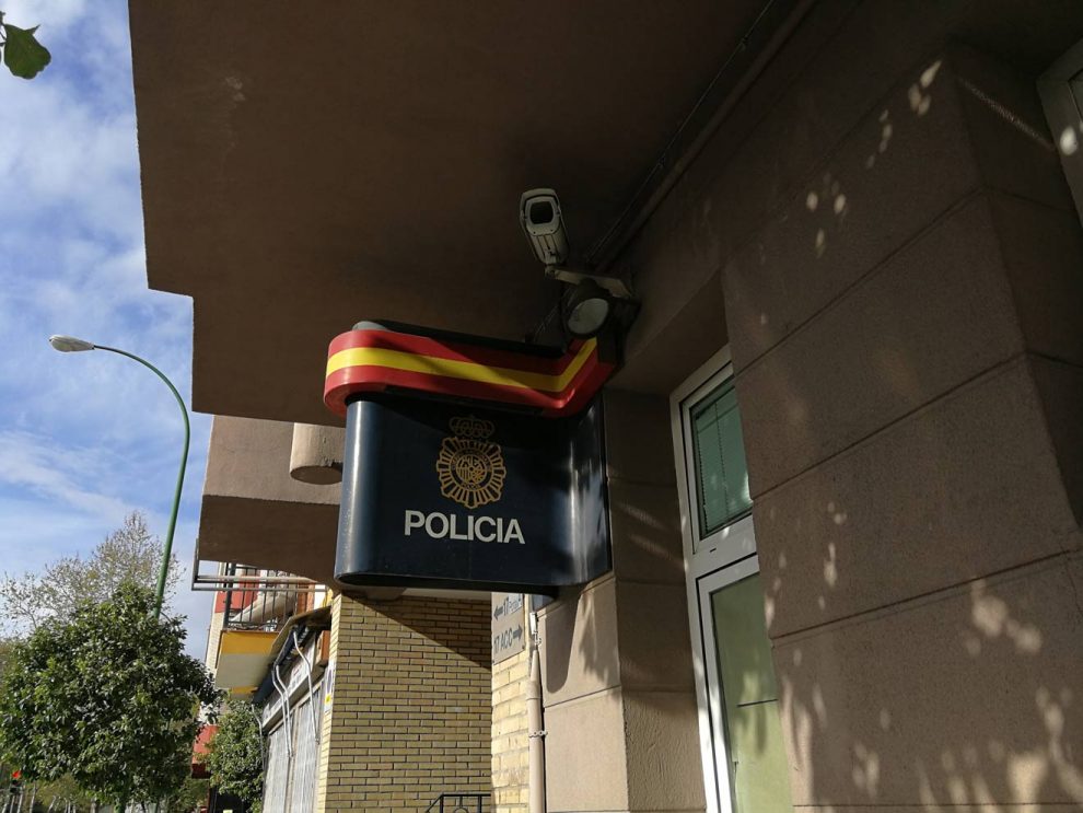 SevillaActual's tweet photo. Detenido en Sevilla un asesino fugado de la justicia alemana https://t.co/IFhtJGkKSv https://t.co/hCJCrfxCAW