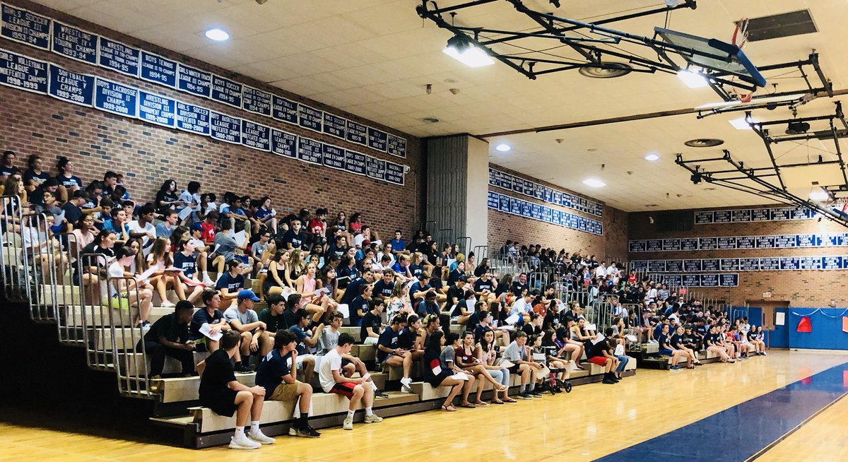 Welcome to the <a href="/HPS_Eagles/">Hauppauge Schools</a> Class of 2022! Get ready to work hard and have an incredible four years - this is not a dress rehearsal! @HPS_HSGuidance @OHara_HPS <a href="/PrincipalCCook/">Chris Cook</a> @WieckhorstHHS <a href="/MrsJ_Ferrara/">Joy Ferrara</a>