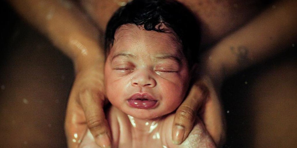 ontariomidwives's tweet photo. A Canadian study of more than 45,000 low risk births attended by #midwives found babies born at home &amp; in hospital were born healthy regardless of birthplace. Home birth or hospital birth. #itsmychoice 
Learn more: https://t.co/4jzR1C1vKp 
📷 : @kindnessgirl https://t.co/PHj30ELexi