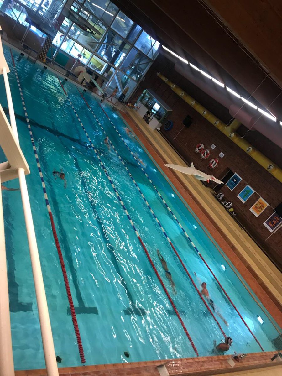 USATriathlonHP's tweet image. Team getting settled in Kalmar for this weekend’s FISU World Uni Champs.  #cobbles