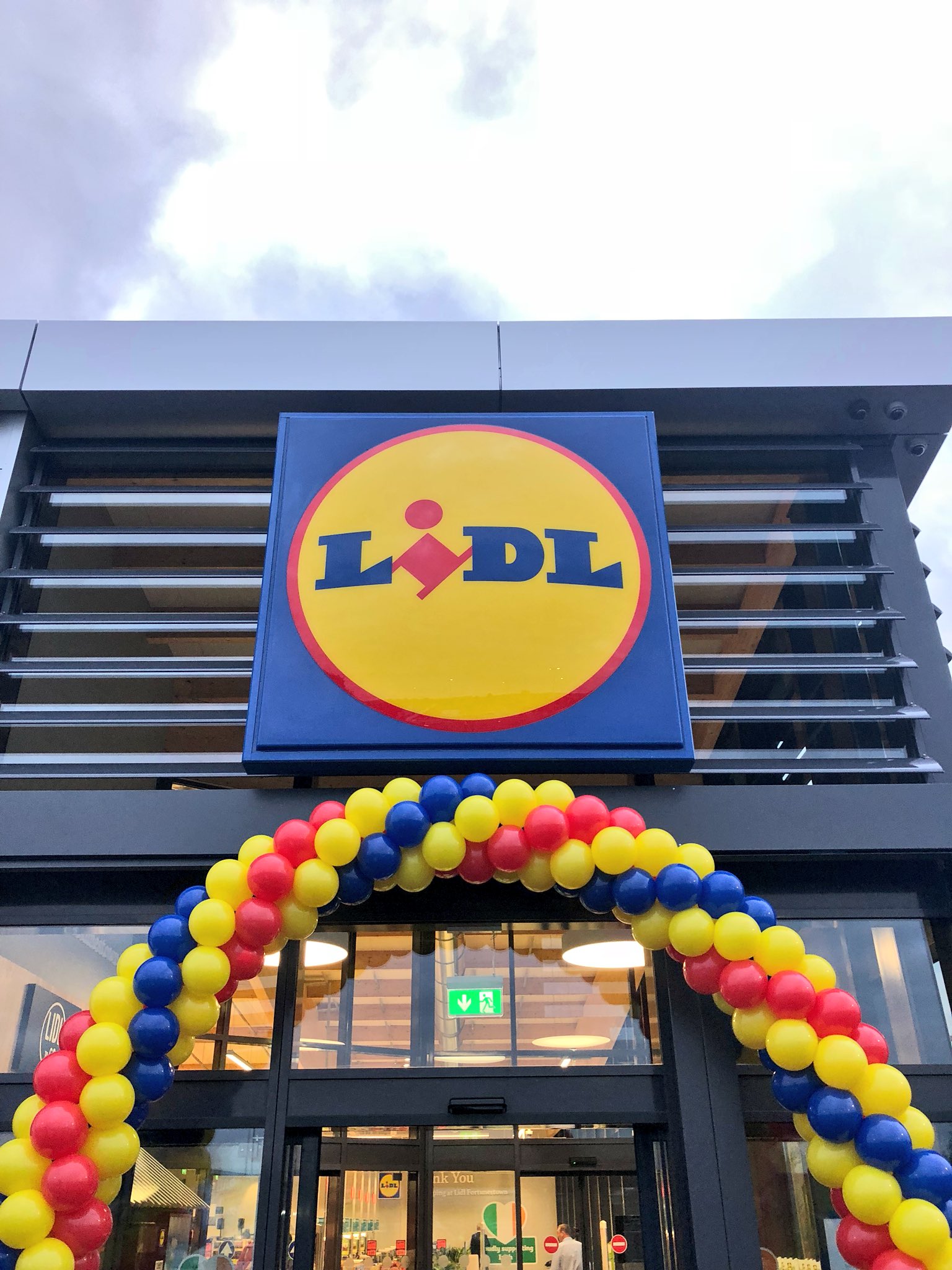 Lidl Ireland on Twitter "Who fancies a quick look? 👀…