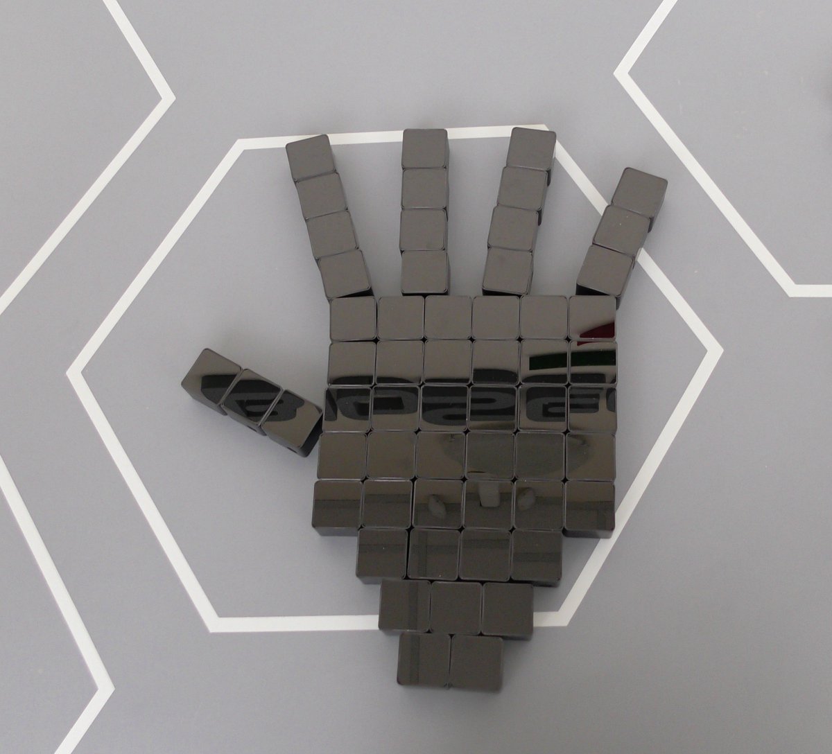 realbiosec's tweet photo. For our friend in the #UK, we made also other pictures with #PalmSecure. These are just some of them :) https://t.co/J0nugGkXKG
