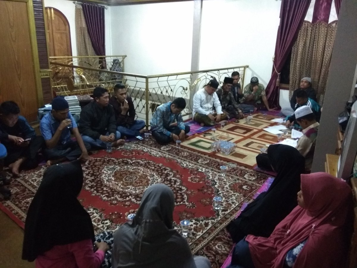 ronal_130286's tweet photo. Musyawarah Penyusunan RKPDes Tahun 2019 di Desa Koto Baru, Kec.Koto Baru, Kota Sungai Penuh
@jokowi @EkoSandjojo @anwsanusi @taufikmadjid71 @fachrilabalado @TPPI_JAMBI @tppisungaipenuh https://t.co/B2ED3s0AG3