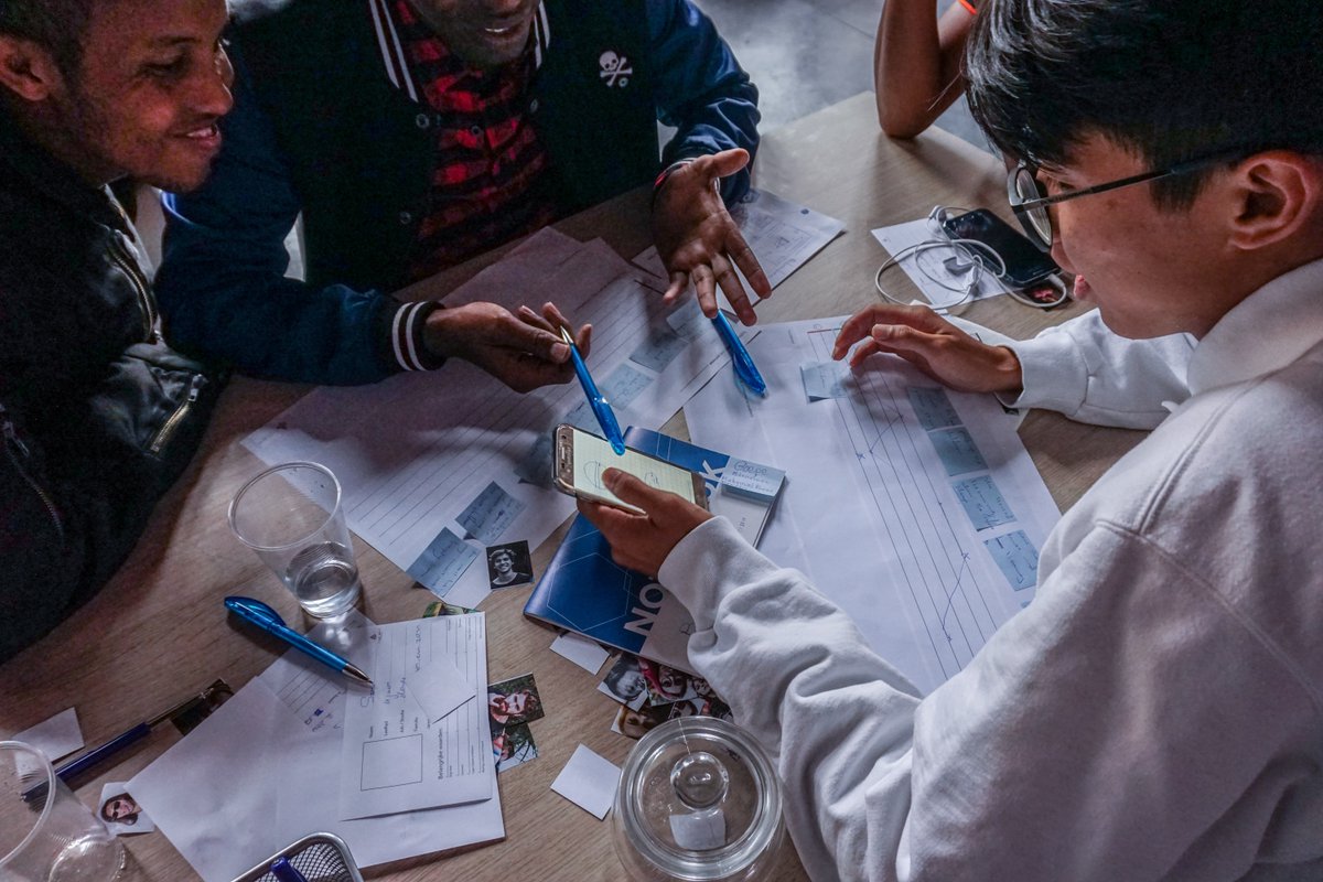 KnightMoves111's tweet image. Yesterday we joined this group of enthusiastic youngsters during the Save Your Hood Summer Camp from #WannaDigitize 👌
We heard a lot of fantastic ideas and helped them create personas, user journeys and paper prototypes! #GetDigitized #servicedesign