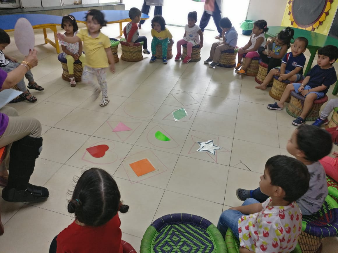 LearningTreeDel's tweet image. Welcome to the world of shapes! Here's a sneak peek into another fun and interactive afternoon @TheLearningTree, where our kids did a great job matching and learning about their favorite shapes and sizes with their bunch of friends.

#TheLearningTree #Thelearningtreedelhi