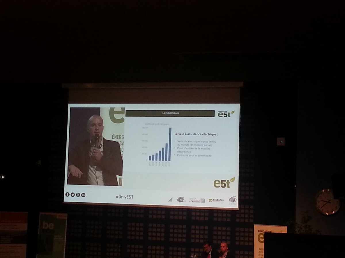 FondsE5T's tweet photo. #UnivE5t 2018 : "Démocratiser l'usage de l'hydrogène et combiner un mode de déplacement vertueux à  une énergie propre pour avoir un impact significatif sur notre environnement" Pierre Forte @PragmaFuelCells https://t.co/Nn7HHchZLi