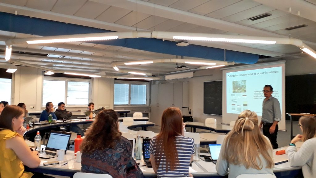 Noguesbravo's tweet image. today in @Macroecology #phdcourse @DamienFordham teaches on process-based models in #globalchangeecology