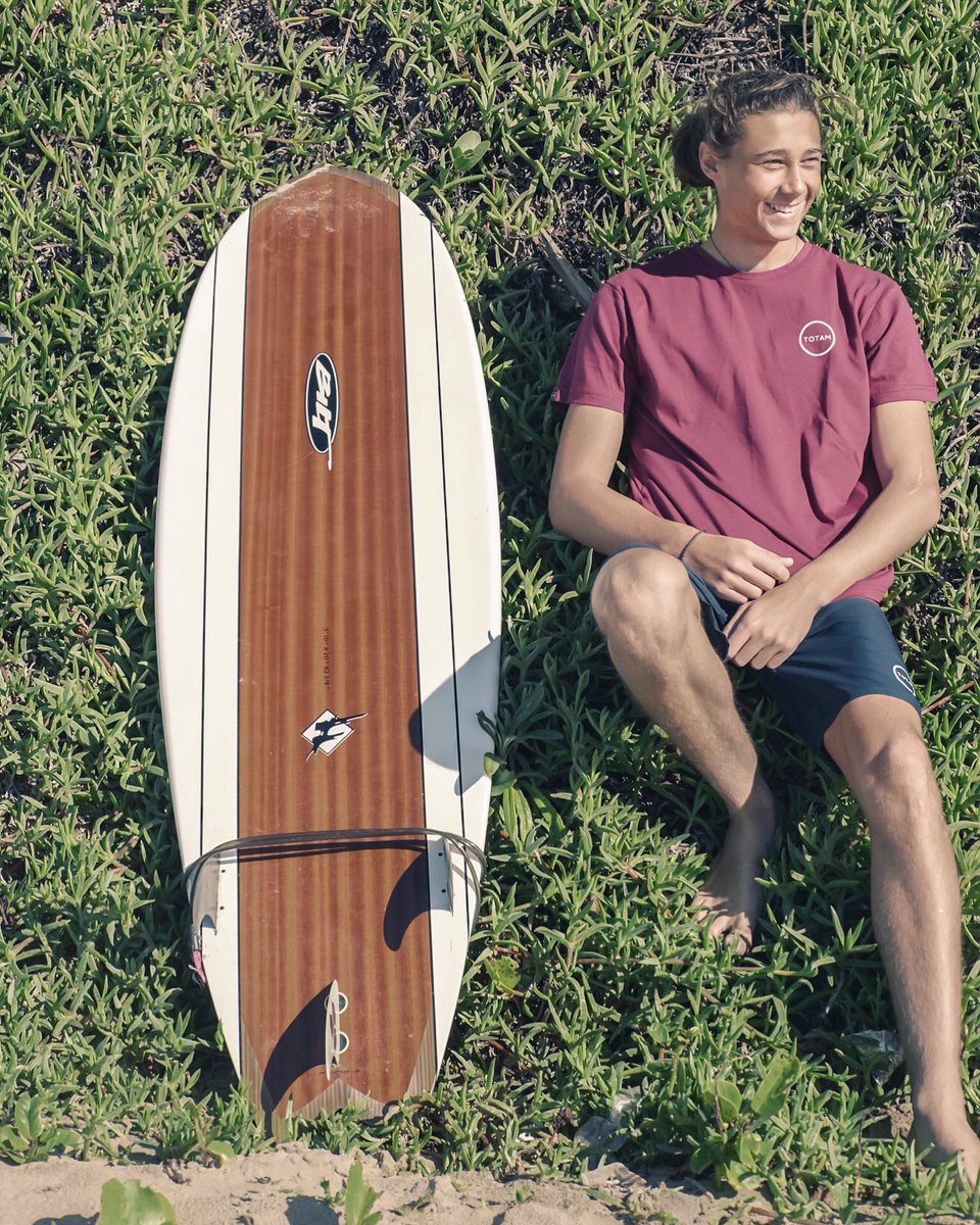 🏄 @thesurfingtarzan looking casually awesome in our Huntley Surf Shirt &amp; Baywatch Boardies. Available Online 🏝 // Surf Check // 📷 <a href="/jedkenny/">Jed Russell kenny</a> // #totam