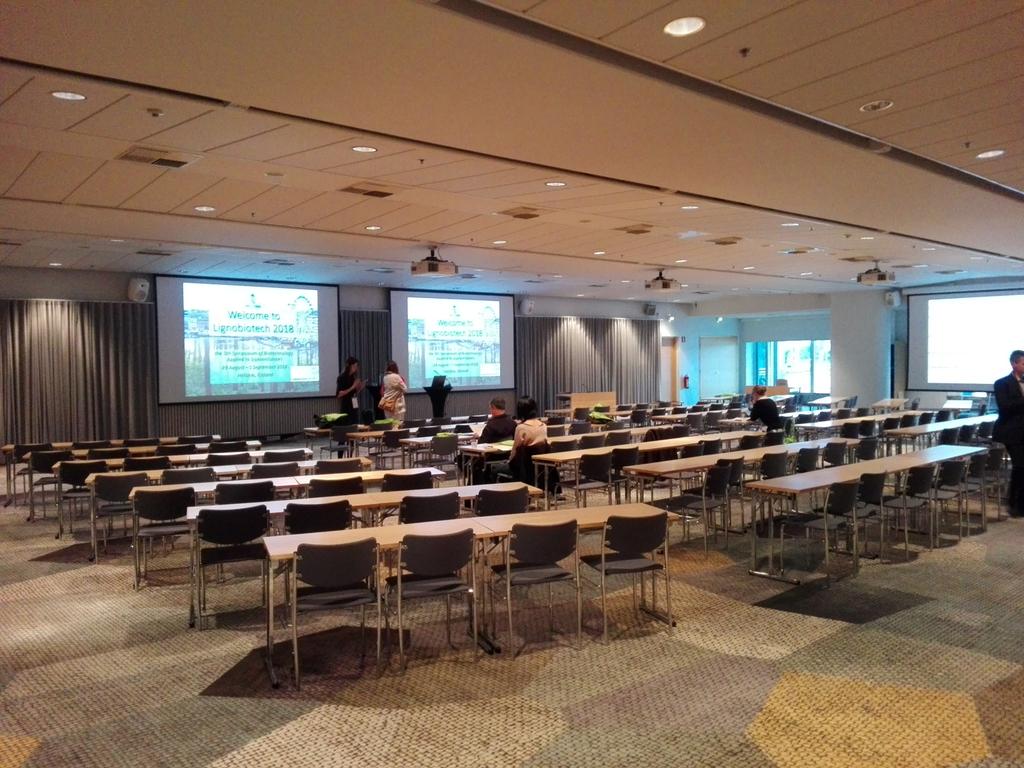 DrGabrielPaes's tweet photo. Beginning of #Lignobiotech 2018 meeting in Helsinki, great location for great talks! https://t.co/WQqCSPsmML