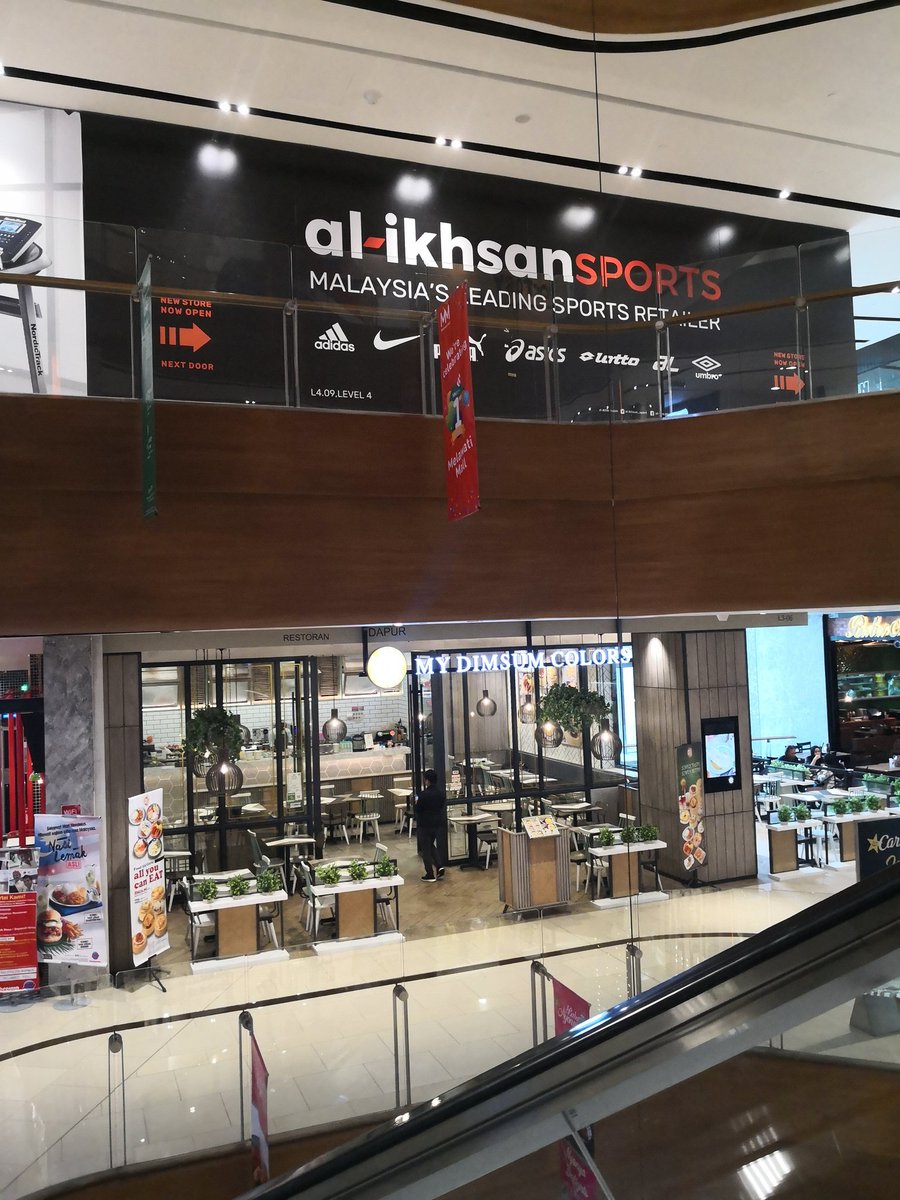 melawati mall adidas