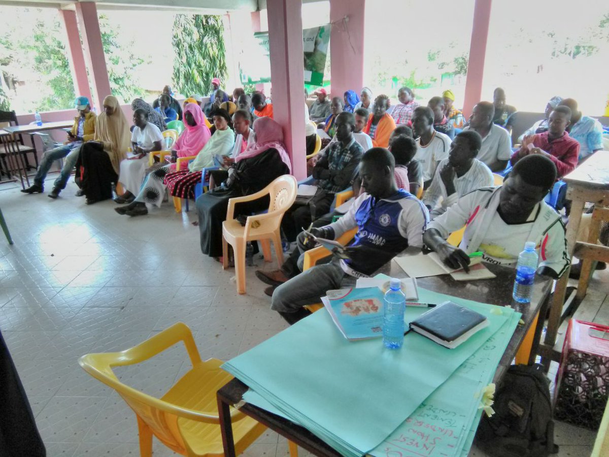 ZenaAtik's tweet photo. Access to credit by youth entrepreneurs remains big challenge .AKF &amp; EU links  entrepreneurs to government funds without difficulties .17 youth groups in Witu linked to uwezo,youth funds  &amp; women enterprise funds. 
@Atrashskanda2 
@EUinKenya 
@AKF_EA 
@GWoodthinks 
@sanyangu https://t.co/pOBEFFBEZd