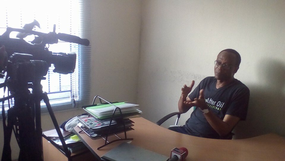 wtpnigeria's tweet photo. It was a great outing as we collaborated again with HOMEF @Health_Earth to host the 2nd School of Ecology in Port Harcourt focused on #LifeAfterOil .  Together we are pioneering the advocacy for Nigeria to #LeaveTheOilInTheGround and follow Alternative development paths. https://t.co/zg0ZXe6yur