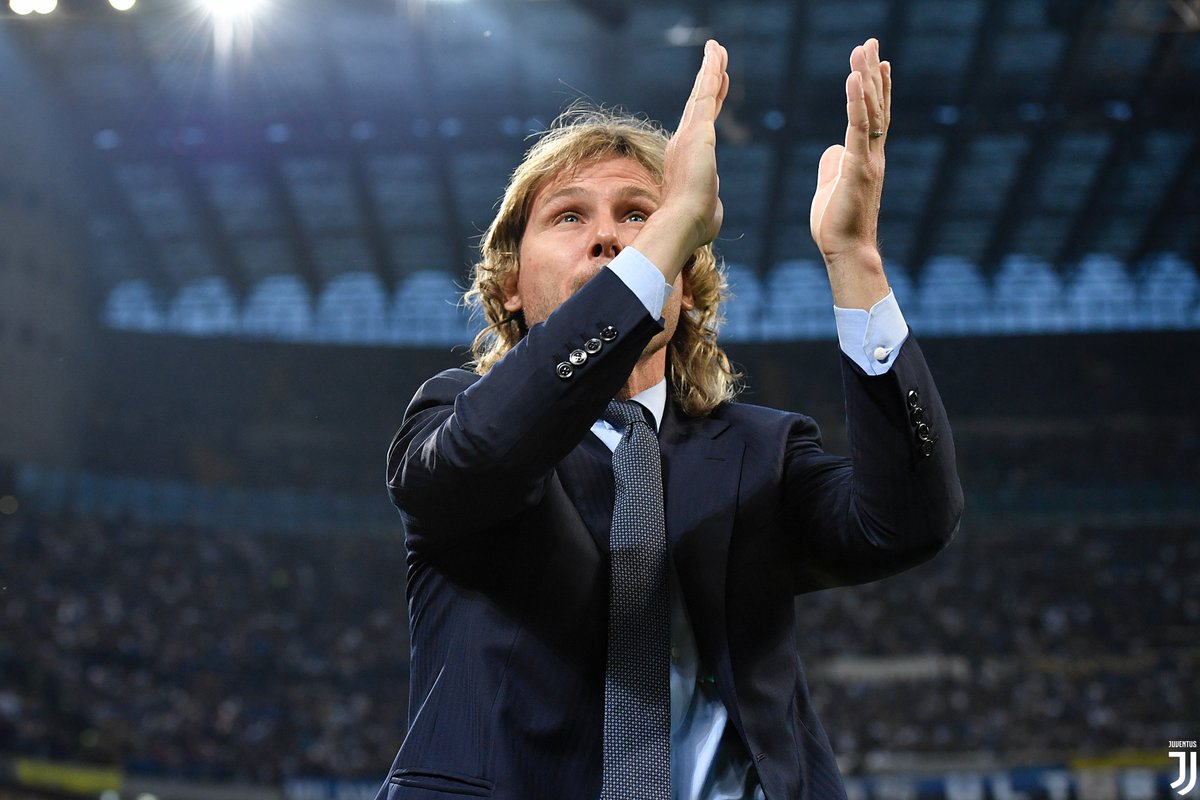 11 scatti per celebrare la vita bianconera di una Leggenda 🏳️🏴

La gallery dedicata a Pavel Nedved 📸➡️ juve.it/wZmu30lC8iF 

#ForzaJuve