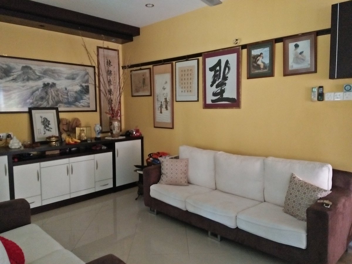 ট ইট র 板橋区中学生海外派遣 ステイ先のご家庭の様子です どの家族も歓迎してくれています ホームステイも残り1日 今日の夜はマレーシアの伝統的なゲームをしたり 日本の折り紙を紹介したりするようです