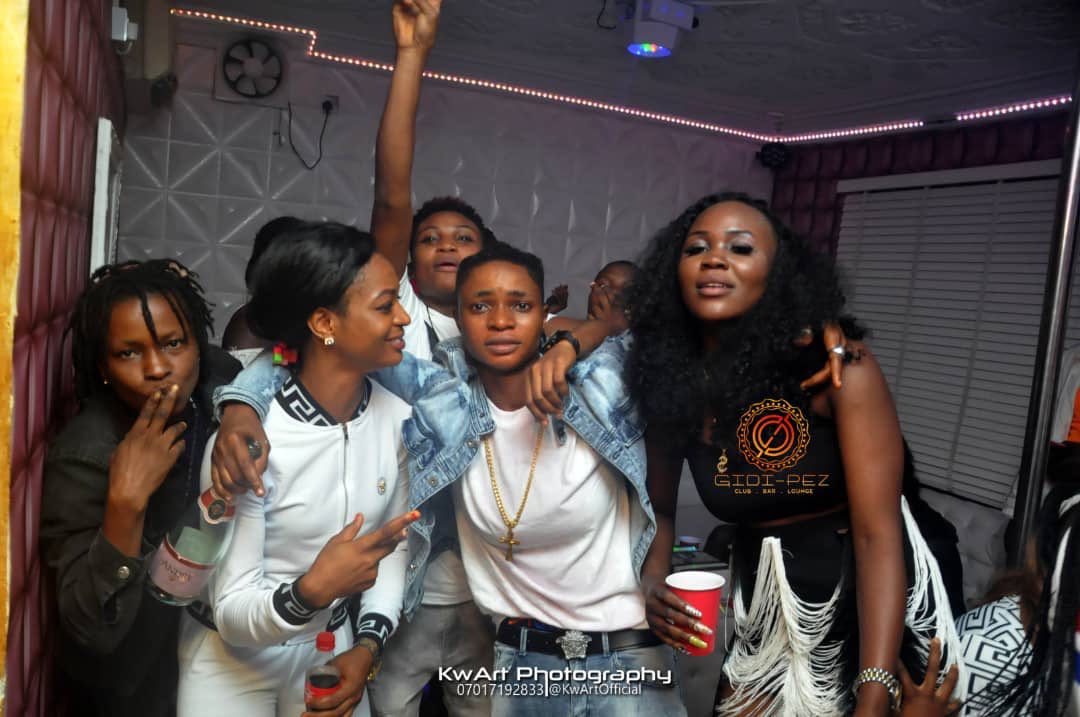 gidipez's tweet photo. It’s always feels COOL 😎 to party @clubgidipezlounge&amp;soundcitybar. #Warri # DeltaState #Clublife #Maturedminds #MaturedDoings #FunNight #PrettyChicks #RichBosses #AlnightLong🥃🍾🍸💡🍷🥂🍻🍺🥛🍯🥤🍾🍹🍸 https://t.co/HeKsUc3zv8