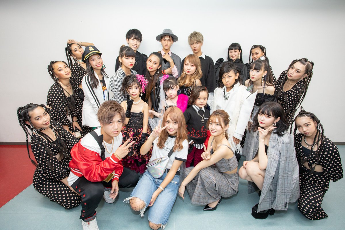 Fashion Leaders ファッションリーダーズ 関西コレクション18a W Fashion Leadersステージ かっこいい かわいい 沢山の歓声があり 鳥肌がたつぐらいにクールでカッコ良かったです 出演されたモデルの皆様 本当にお疲れ様でした ご視聴頂き