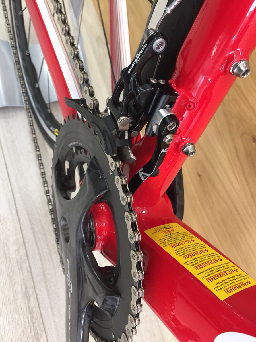 racescene_uk's tweet photo. Todayโs special build is this #Colnago CRS complete with Campag Chorus groupset, #Mavic Ksyrium Elite wheelset, Deda Zero 100 Finishing Kit and Fizik Arione saddle ๐ด๐ป๐ฎ๐น
#Racescene #CustomBuild #ItalianCycles #barnsleyisbrill #yorkshire #cycling #cyclinglife https://t.co/Rk6GyePtJH