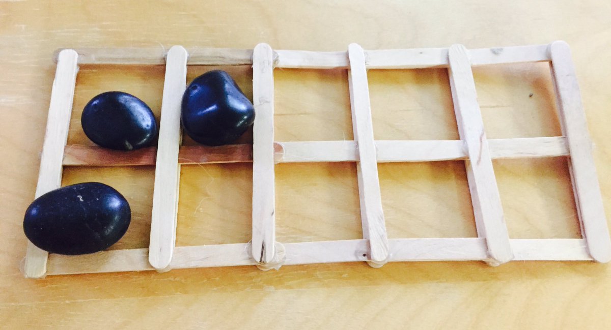 GoslinK123's tweet photo. Visiting @FDKBuchan_LDSB classroom is always exciting. Saw this great way to make ten frames! #ldsb #ldsbmath #mtbos #iteachmath #elemmathchat #math #kinder #queensedu #makingtens @Centennial_LDSB @LimestoneDSB @QueensEduc https://t.co/AxGnfXMEpT