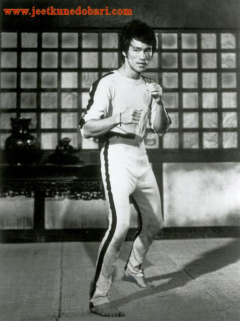 ブルース リーの構えの変遷 Togetter