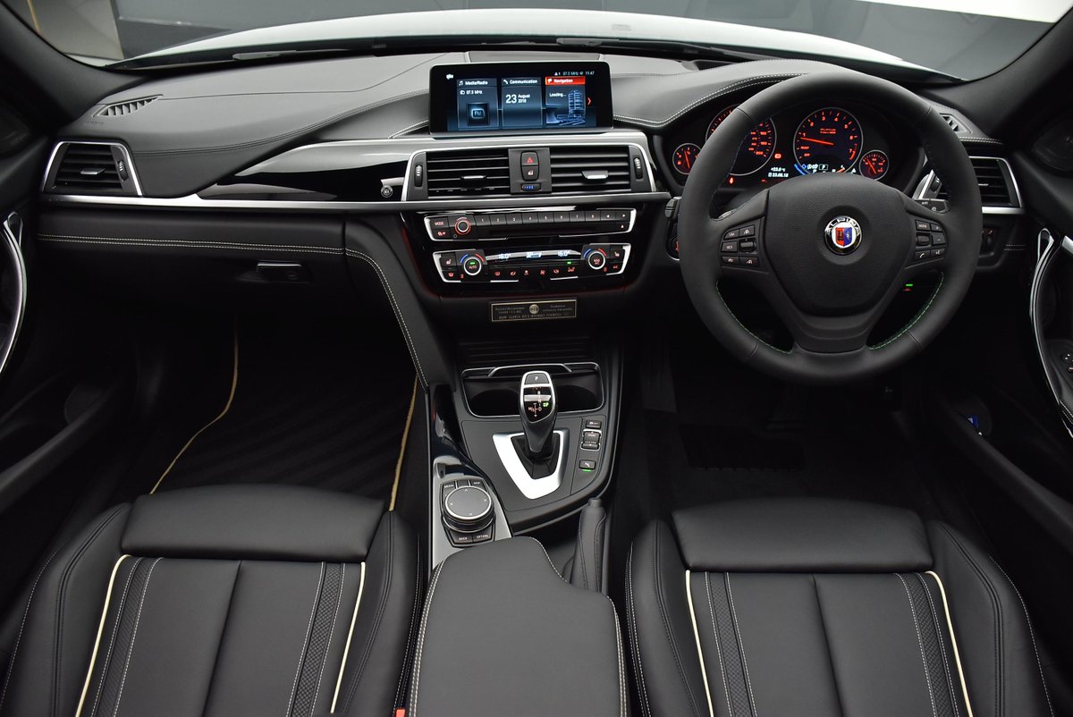 ALPINAGB's tweet photo. Just arrived at Sytner BMW ALPINA Sheffield, a stunning ALPINA B3S Touring available for September delivery on the new '68' plate. Finished in ALPINA Green with Black Merino Leather. Call the sales team on 0114 2565900 for the full specification and to arrange a viewing! https://t.co/AnuJi9PfLo