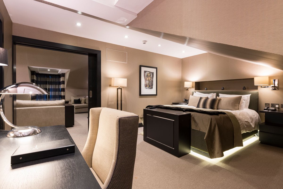 thechesterhotel's tweet image. Always dreamt of having a bar in your living room? How about a TV in the bathroom? The Chester Suite is everything you could want from a hotel and more: unrivalled luxury in the heart of Aberdeen.
bit.ly/2wnBYpN