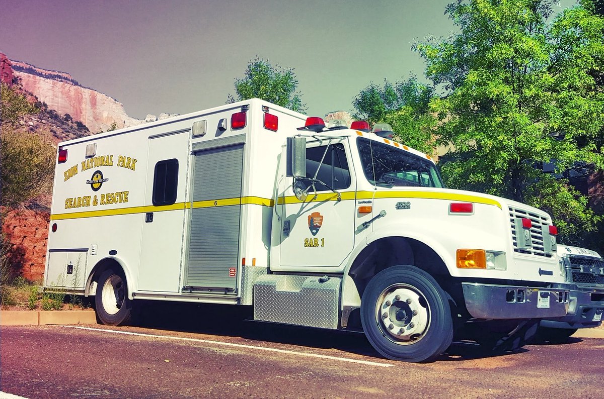 randomroger's tweet image. #dosomethingcreative everyday, this is a #searchandrescue #firetruck at #zionnationalpark