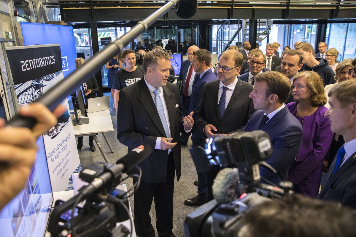 zenrobotics's tweet image. Today we had the pleasure to introduce #ZenRobotics pioneering waste sorting technology to President of France @EmmanuelMacron at @AaltoUniversity Stay tuned for more news from France! 📷: Mikko Raskinen