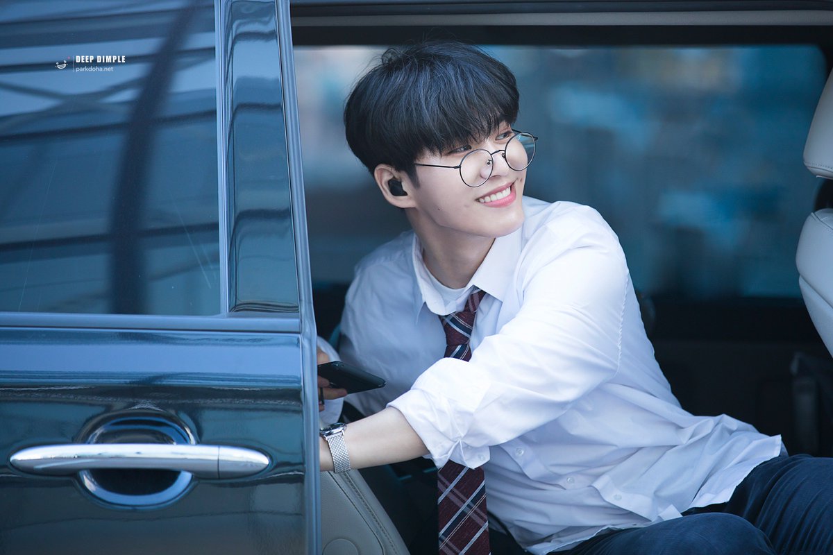 parkdoha_net's tweet photo. 전하지 못했던 그 말 너에게 닿기를
비록 멀리 있지만 한 걸음 더 닿기를 
너에게 닿기를 
내 맘이 닿기를

#박도하 #도하 #parkdoha #밀리언마켓 #밀리언프리마켓 #서울 #한강 #세빛섬 #채빛섬 #버스킹 #밀리언마켓 #밀리언마켓 #음원발매일정 #주세요 🤲 #어서요 #프로듀스48 #너에게닿기를 https://t.co/SzhSwt9PCT