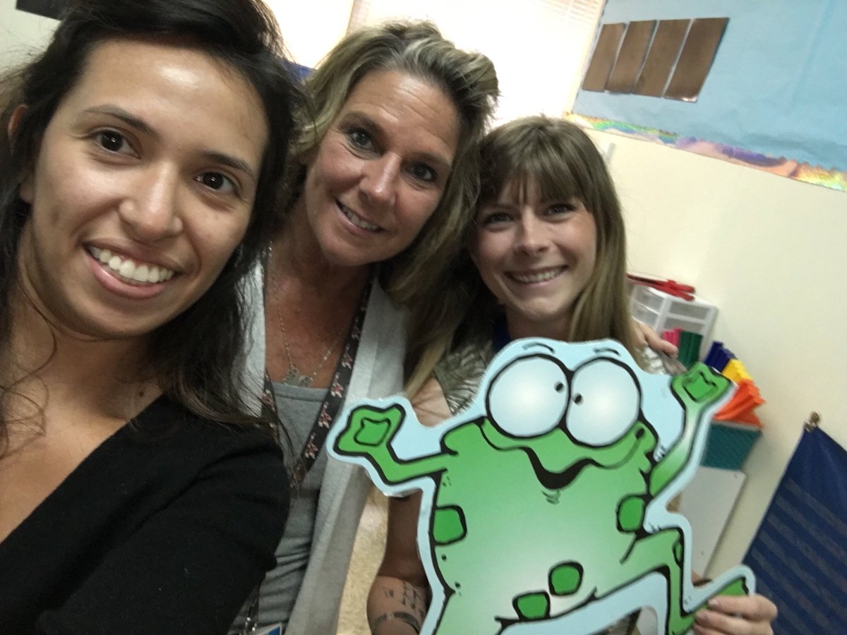 TeachSancheese's tweet image. Leaping for joy about this school year #firstgradeteam #csselfie #chatsworthit #teambcps