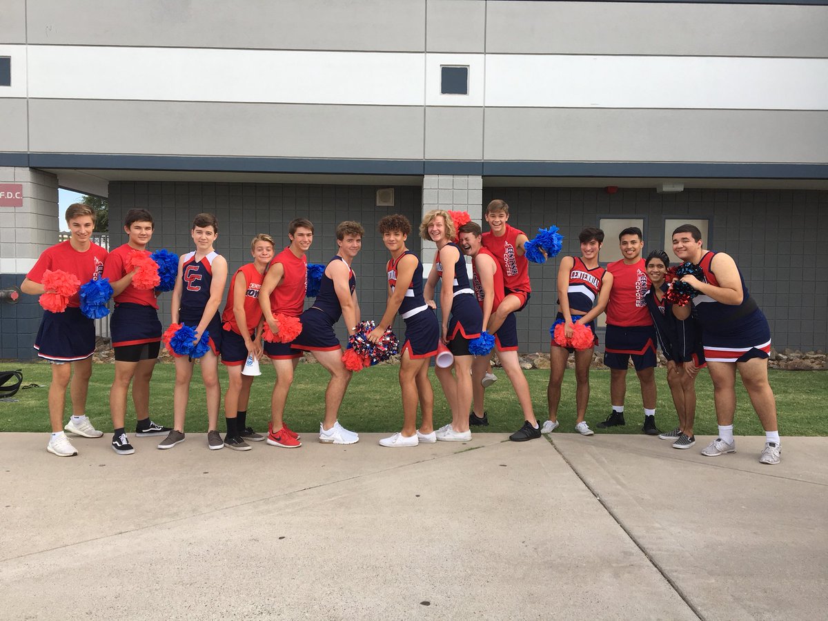 cehsstuco's tweet image. Centennial StuCo ready for this spirit conference!! ❤️💙 @Official_AASC